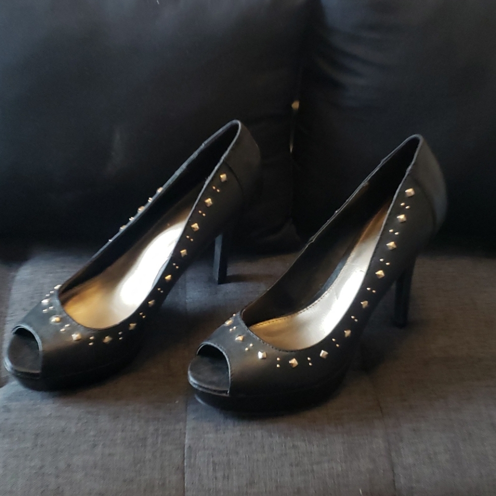 Black heels